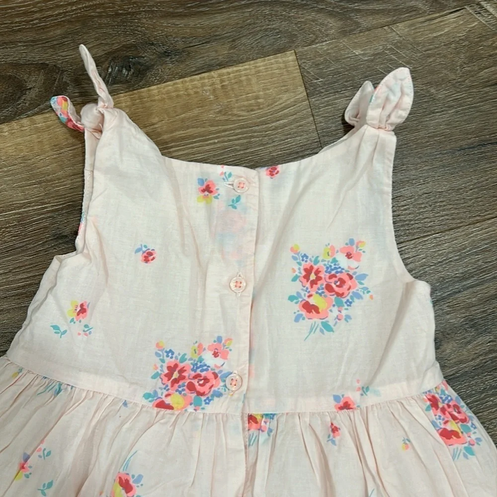 OshKosh B’Gosh Girls pink beautiful floral dress size 3T. 100% cotton lined